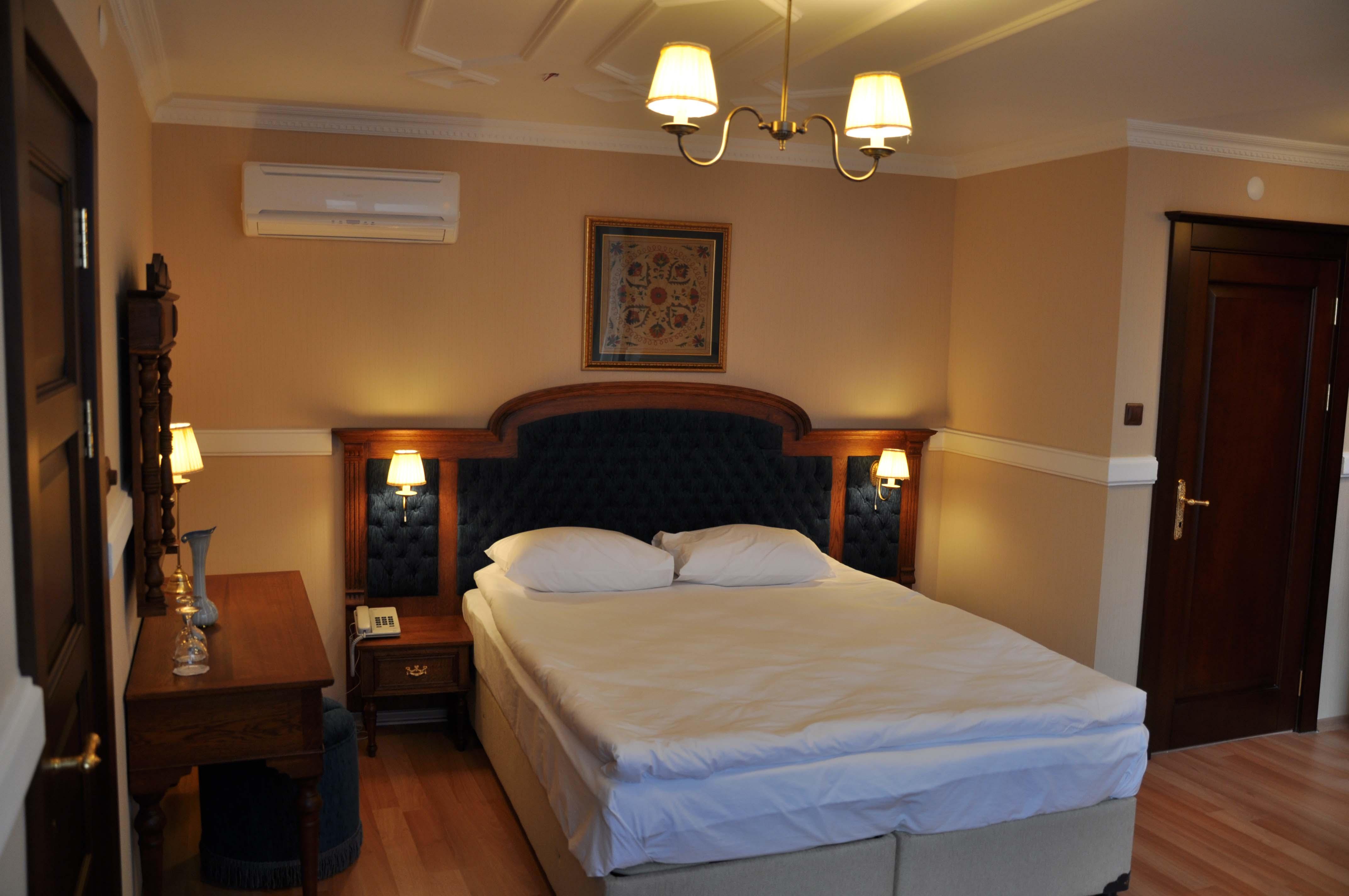Aruna Boutique Hotel อิสตันบูล ภายนอก รูปภาพ